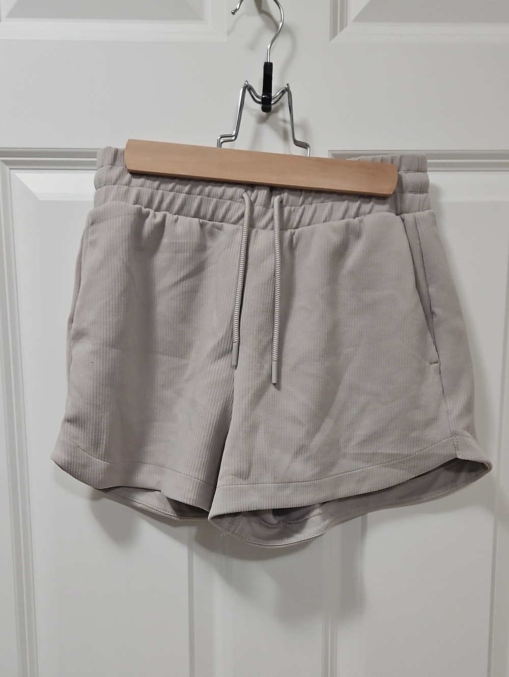 All In Motion XS Women’s Casual Drawstring Shorts - Light Taupe